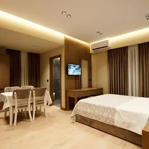 Hotel Sunny Hill Boutique, Gjirokaster